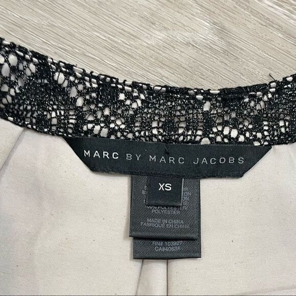 Marc by Marc Jacobs Brocade Black Top Scoop Neck Short Sleeves Blouse - Picture 8 of 9